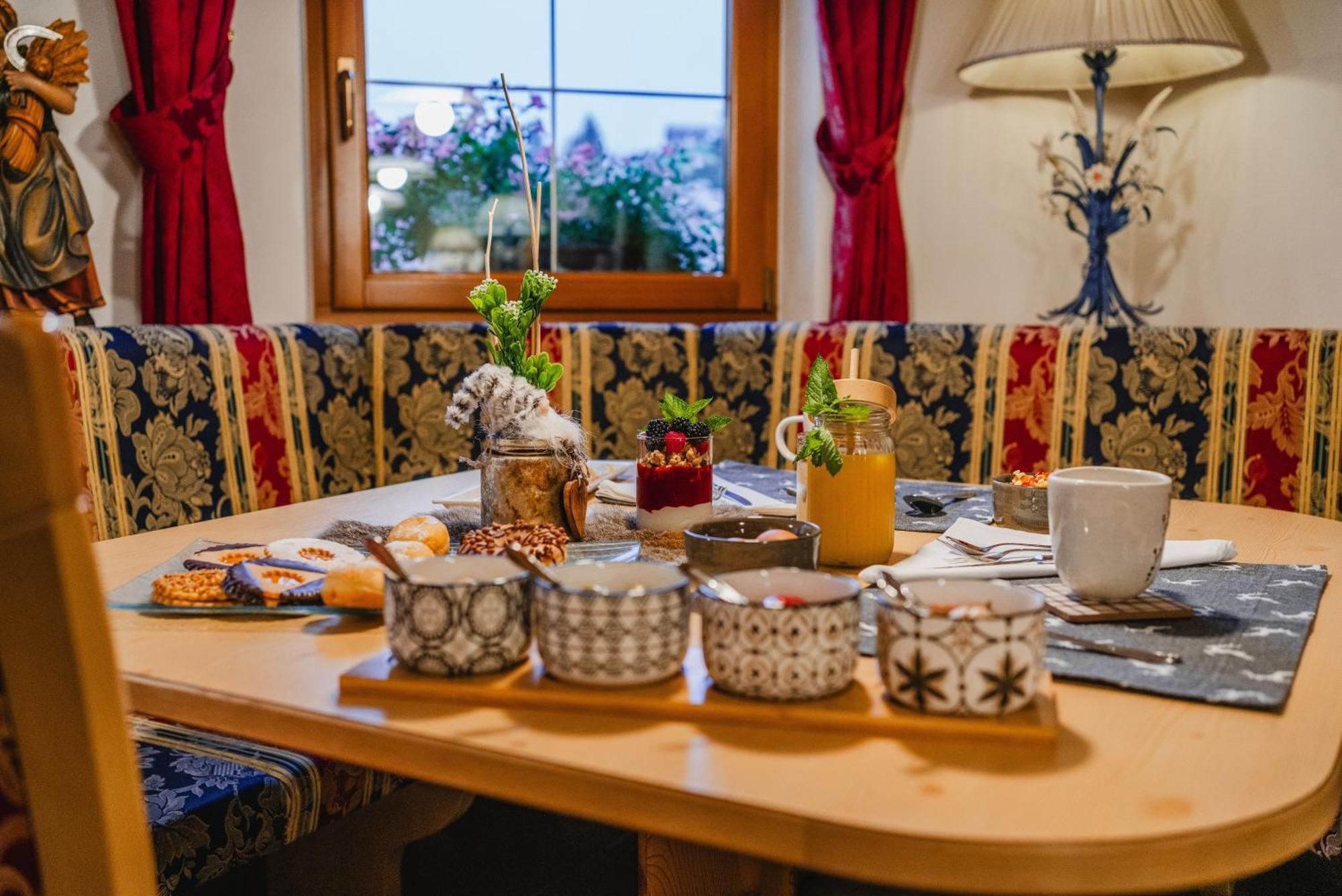 Garni Hotel Belalp Santa Cristina Val Gardena Kültér fotó