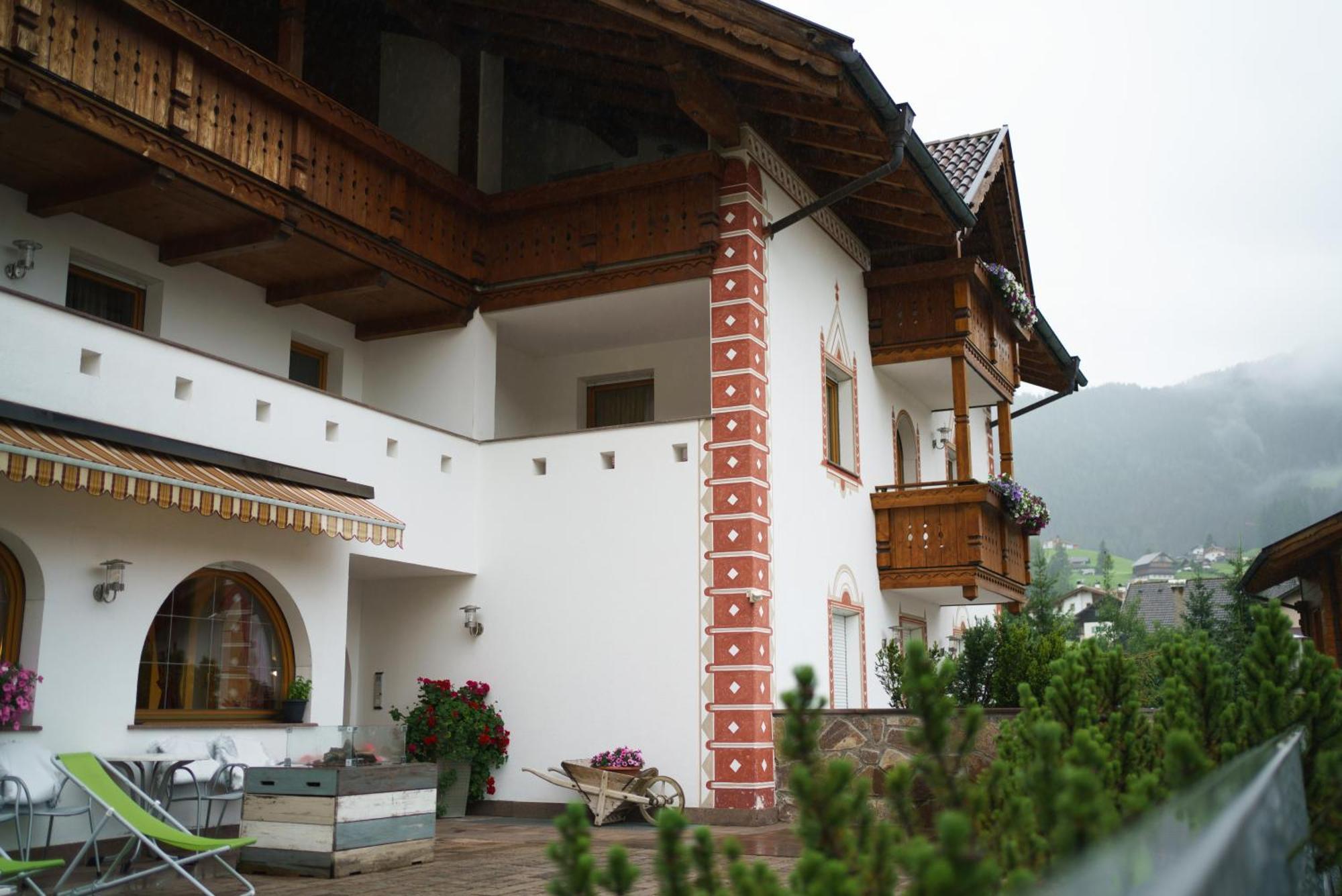 Garni Hotel Belalp Santa Cristina Val Gardena Kültér fotó
